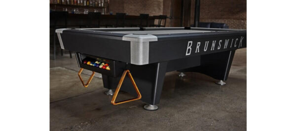 Biliárd asztal Brunswick Black Wolf Pro 9'